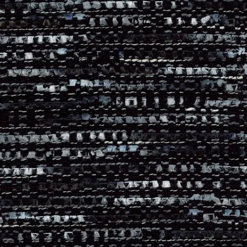 560438